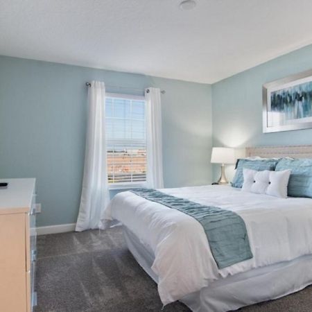 Four-Bedroom Townhome Davenport Bagian luar foto
