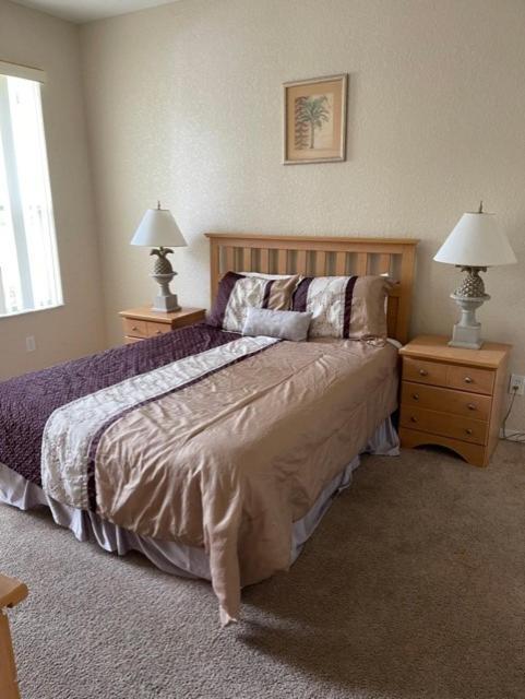 Four-Bedroom Townhome Davenport Bagian luar foto