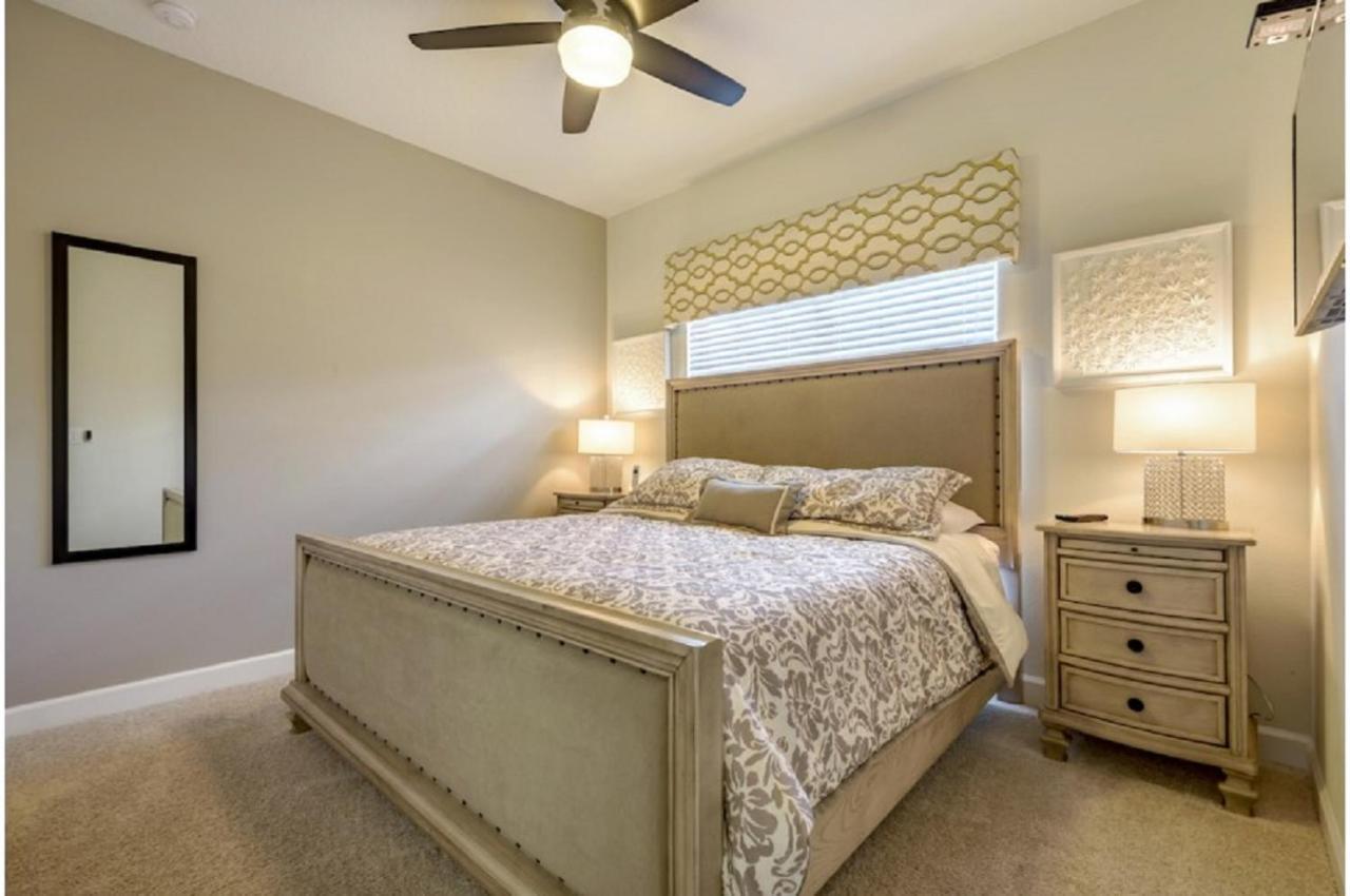 Four-Bedroom Townhome Davenport Bagian luar foto