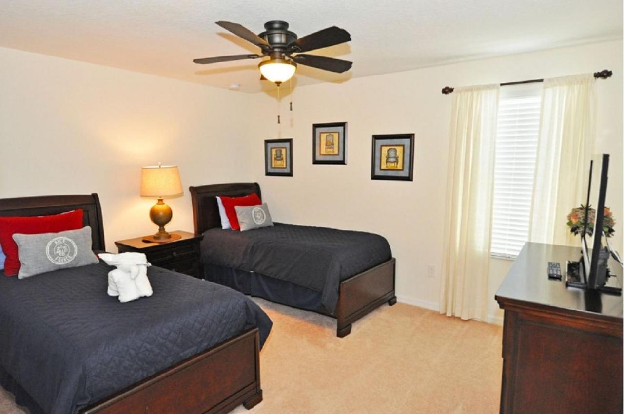 Four-Bedroom Townhome Davenport Bagian luar foto